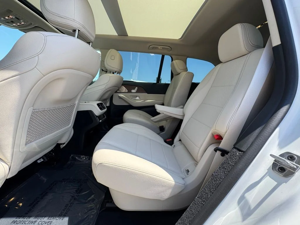 Used 2026  Mercedes-Benz GLS 450 image 39
