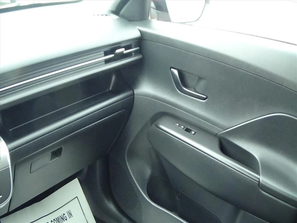 Used 2025 Ultimate Red Metallic (r2p) Hyundai SEL image 23