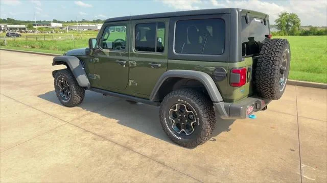 New 2023 Sarge Green Clear-Coat Exterior Paint Jeep Rubicon 4xe image 6