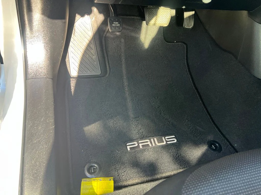 Used 2021 Beige Toyota L image 35