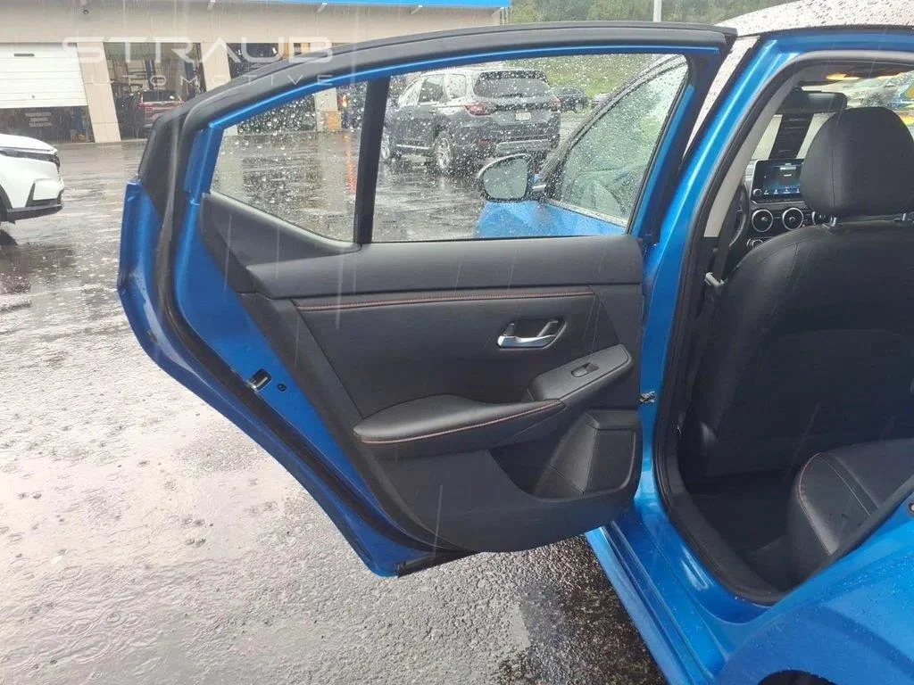 Used 2025 Electric Blue Metallic/Super Black Nissan SR image 17