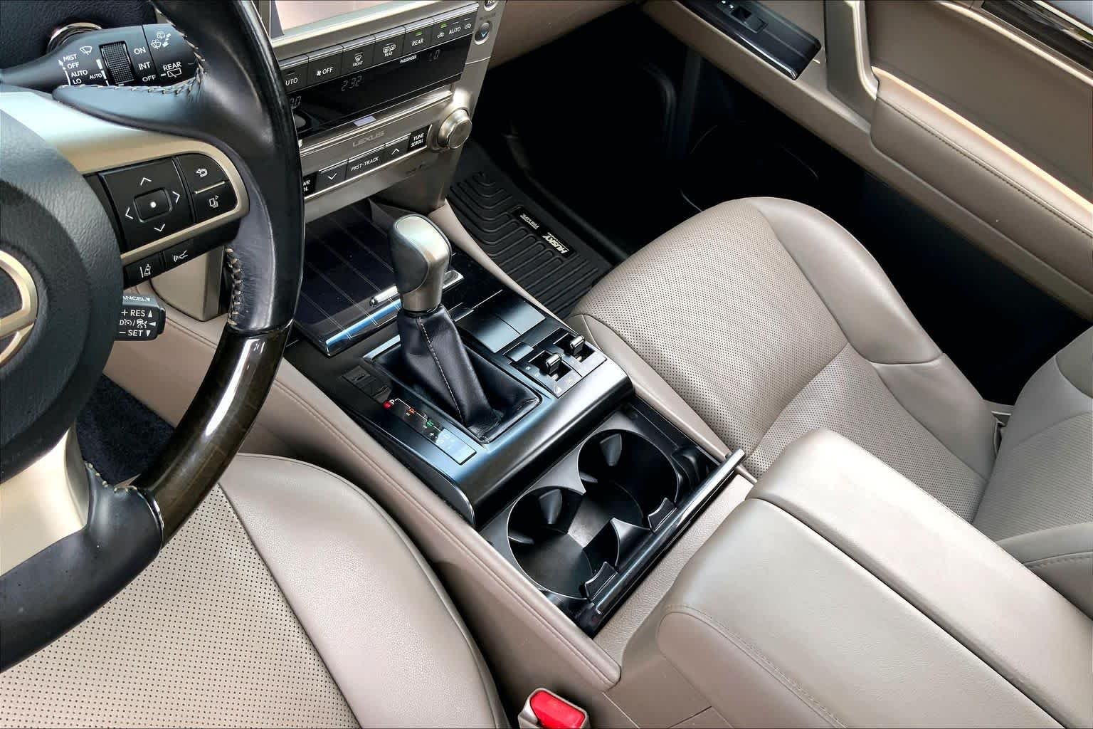 Used 2020 Starfire Pearl Lexus Premium image 30