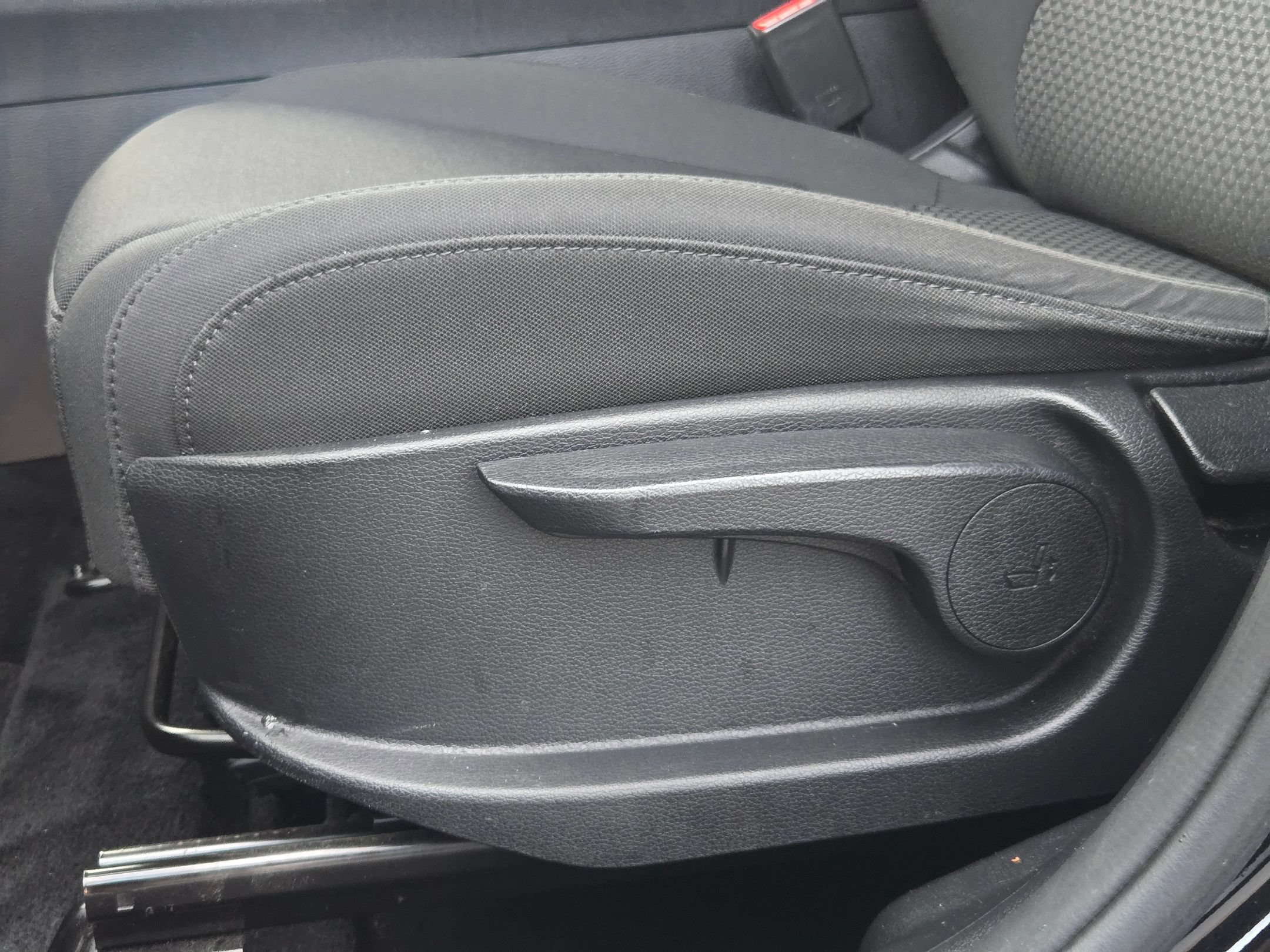 Used 2023 Fusion Black Kia LX image 22