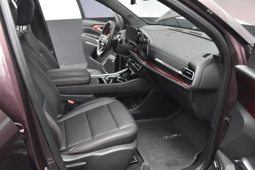 Used 2024 Stardust Silver Chevrolet Z71 image 27