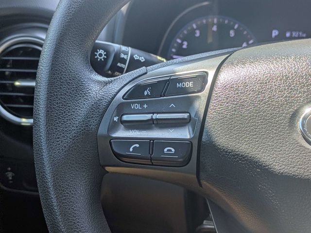 Used 2019 White Hyundai SE image 23