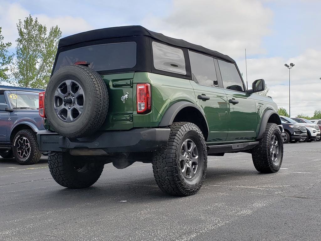 Used 2022 Green Metallic Ford  image 3