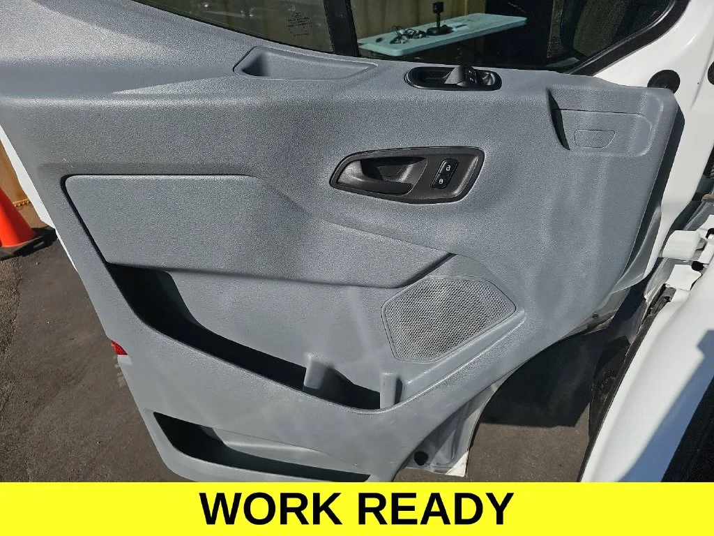Used 2018 White Ford Base image 25