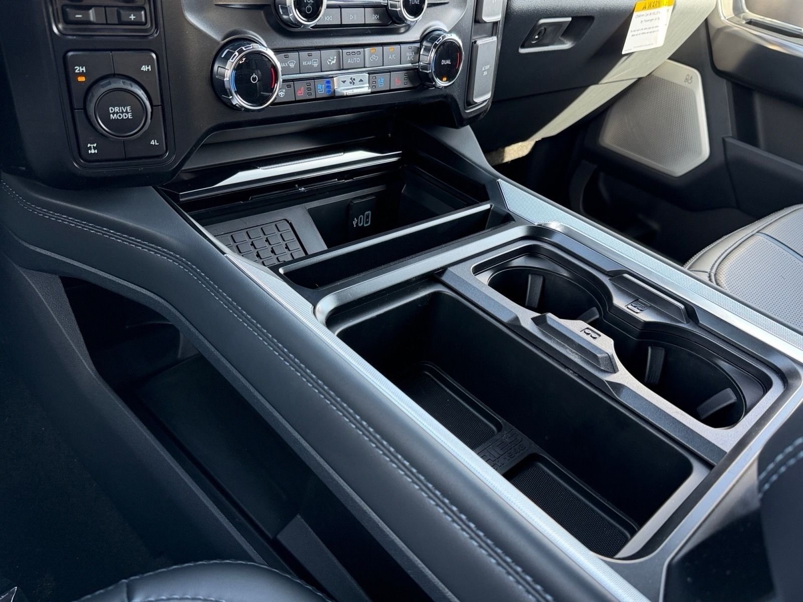 New 2026 Agate Black Metallic Ford F-250® Platinum® image 26