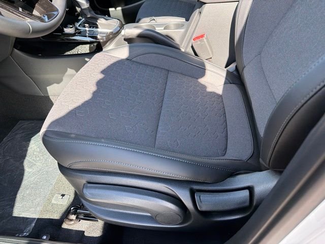 New 2026 Snow White Pearl Kia S image 14