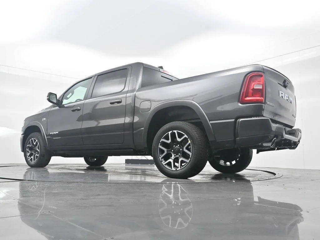 New 2026 Granite Crystal Metallic Clear-Coat Exterior Paint RAM Laramie image 39
