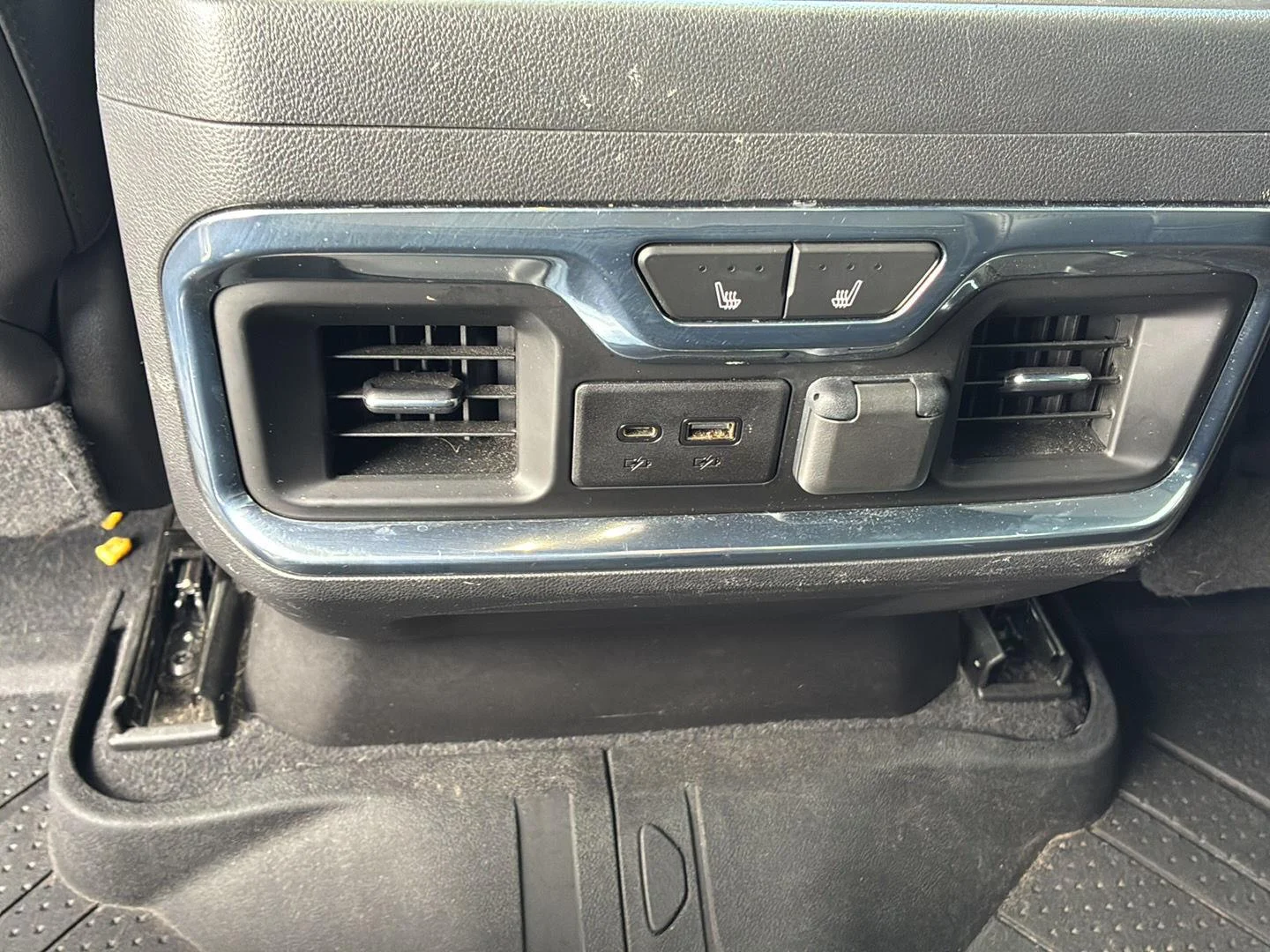 Used 2020 Northsky Blue Metallic Chevrolet High Country image 31