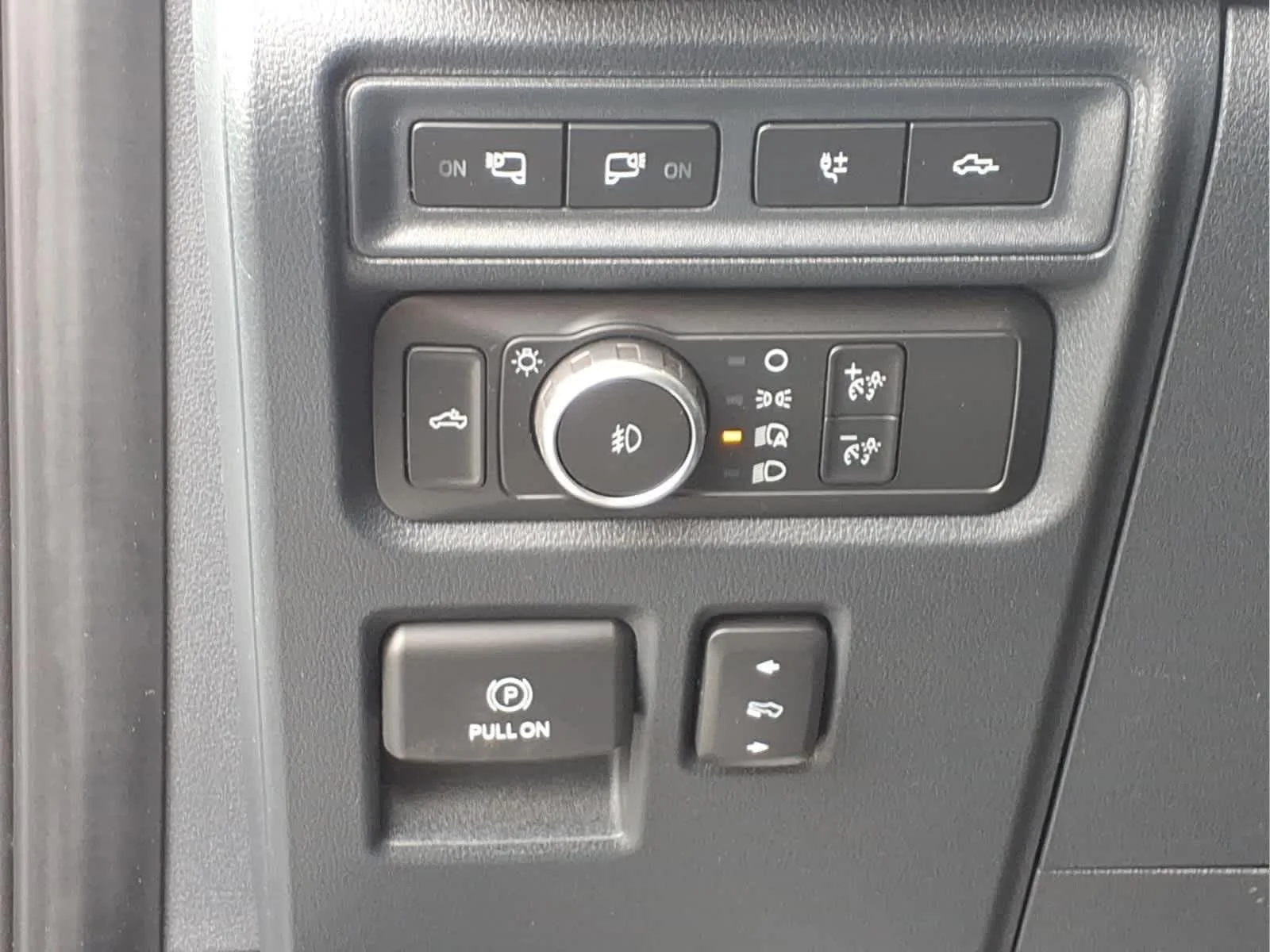 Used 2021 Oxford White Ford LARIAT image 13