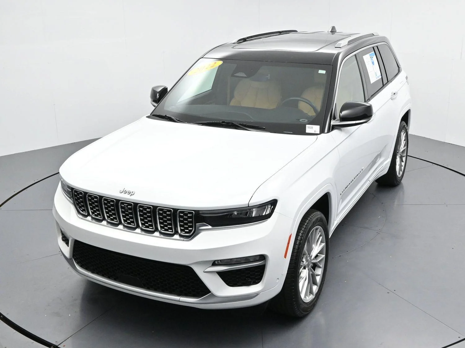 Used 2022 White Jeep Summit image 45