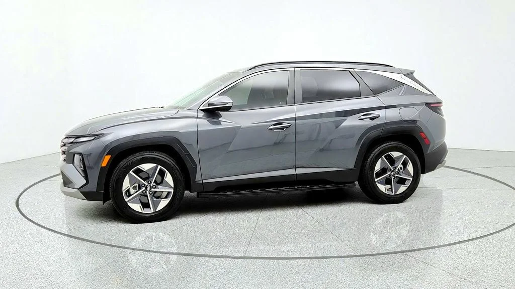 Used 2026 Ecotronic Gray Matte Hyundai SEL Premium FWD w/ Side Steps image 8