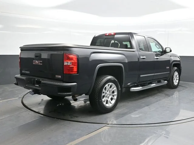Used 2015 Silver GMC SLT image 9
