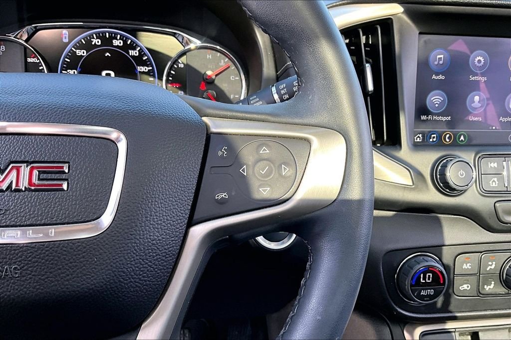 Used 2024 White GMC Denali image 21