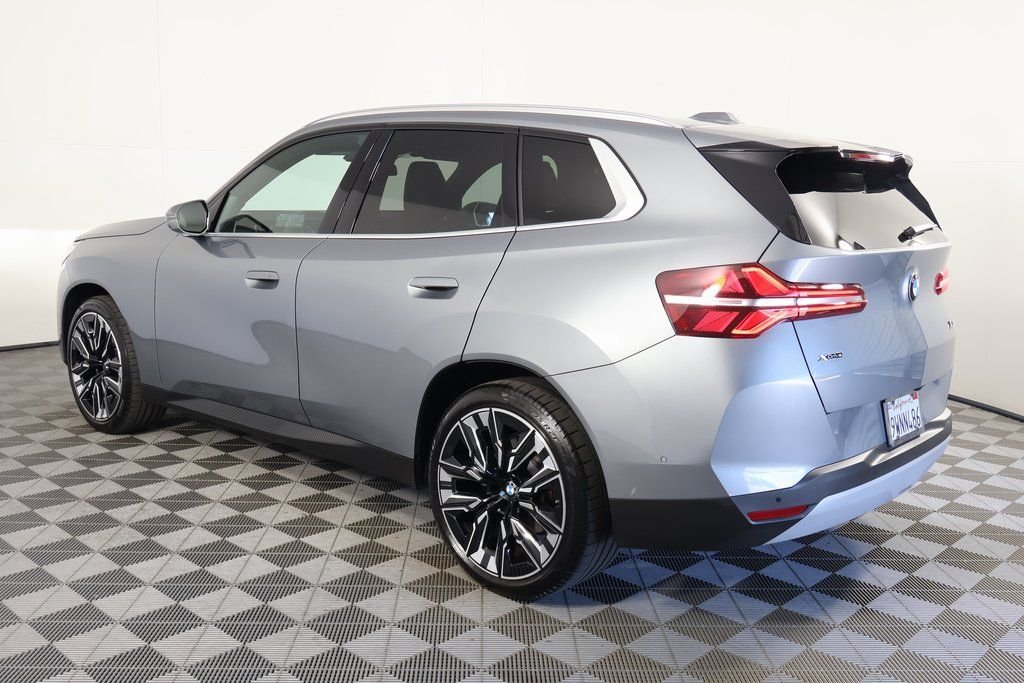 Used 2025 Skyscraper Grey Metallic BMW 30 xDrive image 6