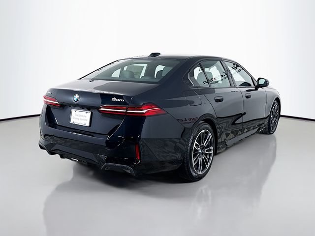 Used 2026 Black Sapphire Metallic BMW 530i xDrive image 7