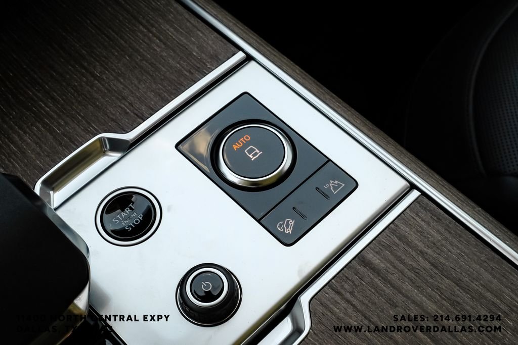 2023 Land Rover Range Rover SE - Photo 24