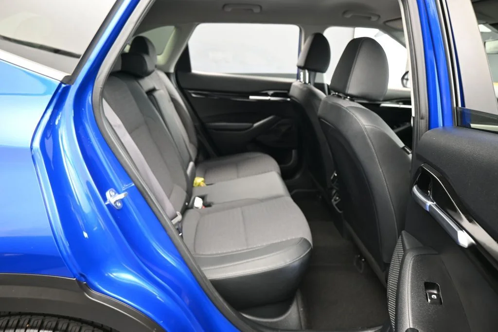 Used 2023 Neptune Blue Kia S image 32