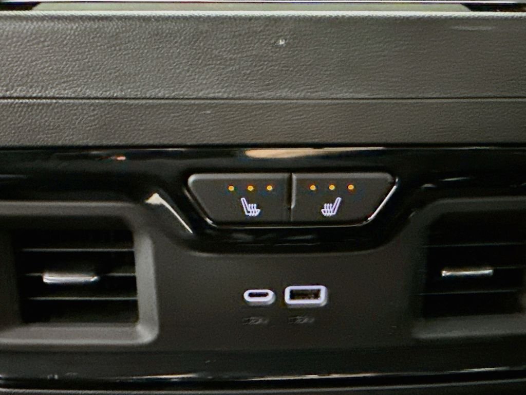 Used 2025 Black Chevrolet ZR2 image 26