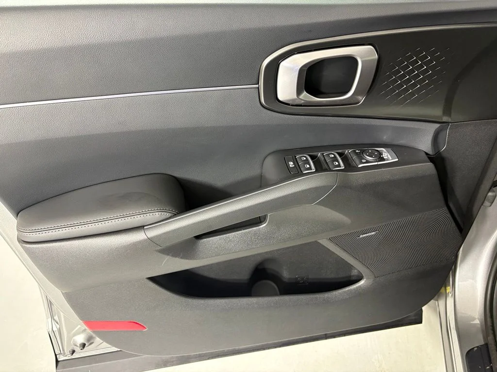 New 2026 Steel Gray Kia EX image 14