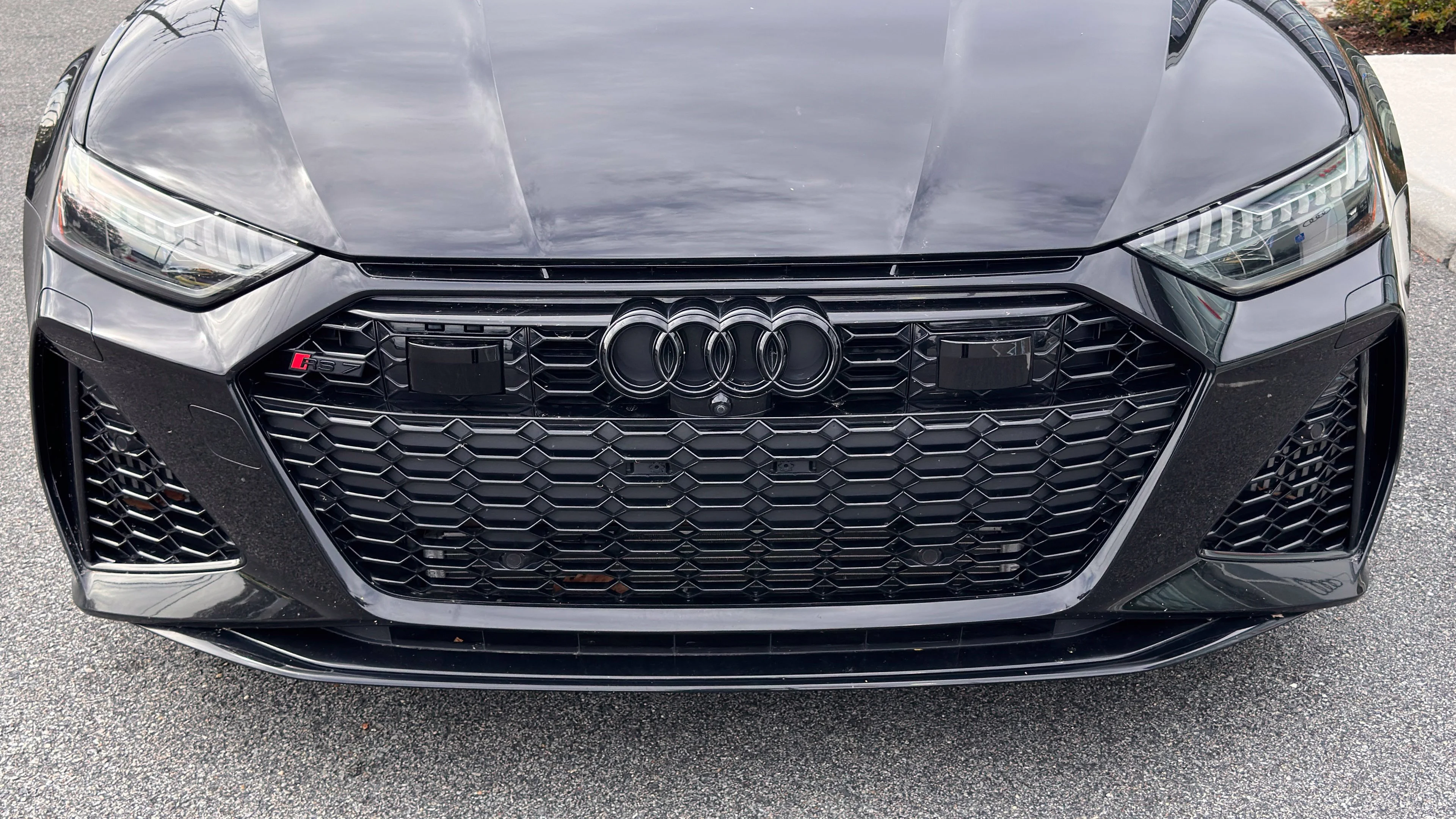Certified Used 2024 Mythos Black Metallic Audi 4.0T image 13