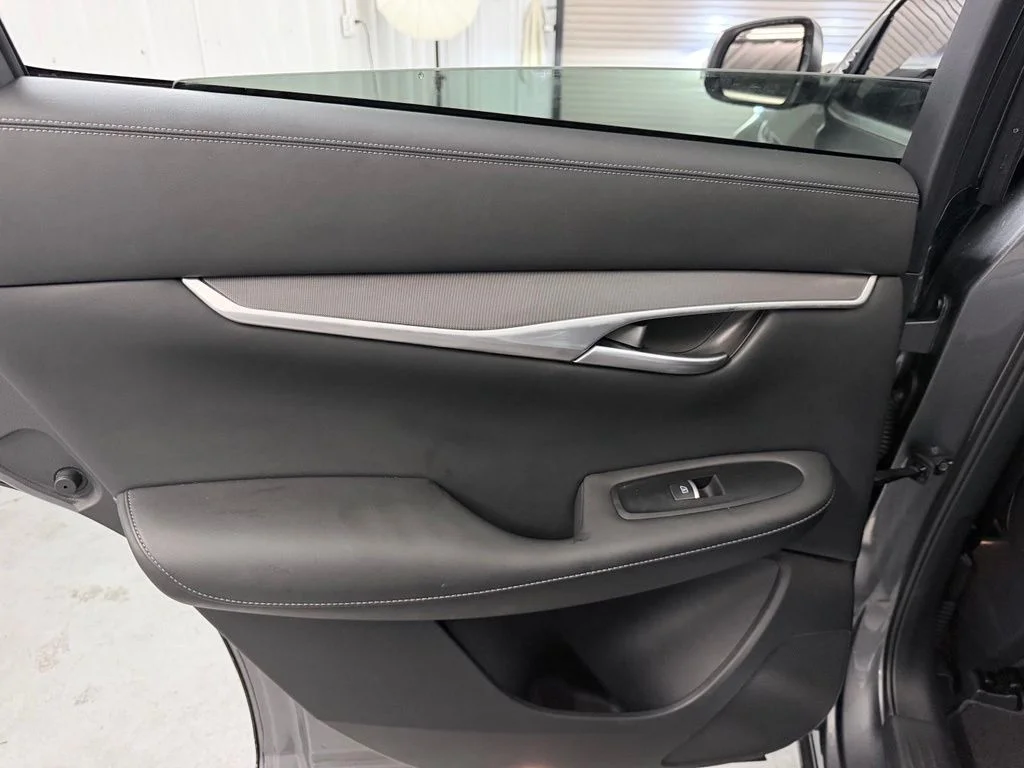Used 2023 Gray INFINITI LUXE image 30