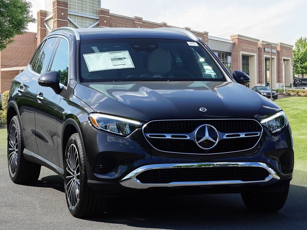New 2026 Graphite Grey Metallic Mercedes-Benz GLC 300 image 3
