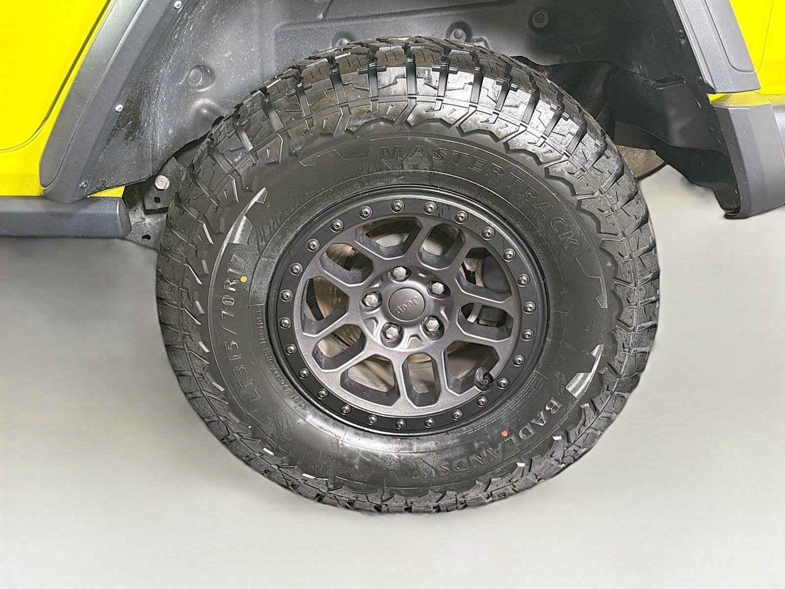 Used 2022  Jeep Unlimited High Tide image 35