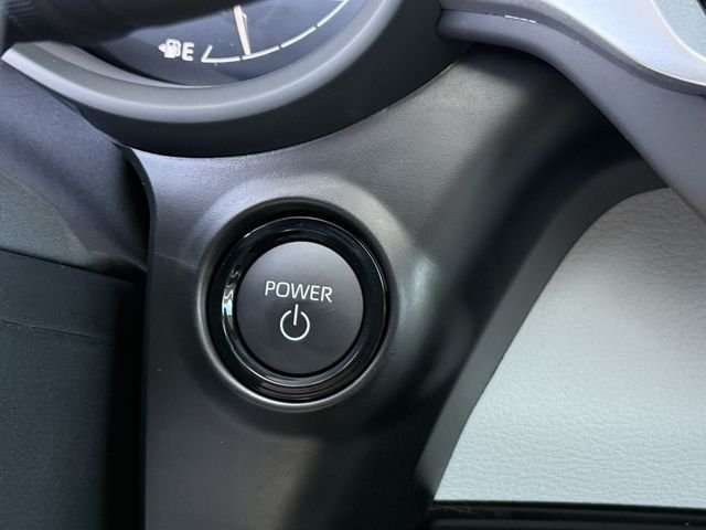 New 2026 Wind Chill Pearl <sup>1</sup> Toyota  XLE image 22