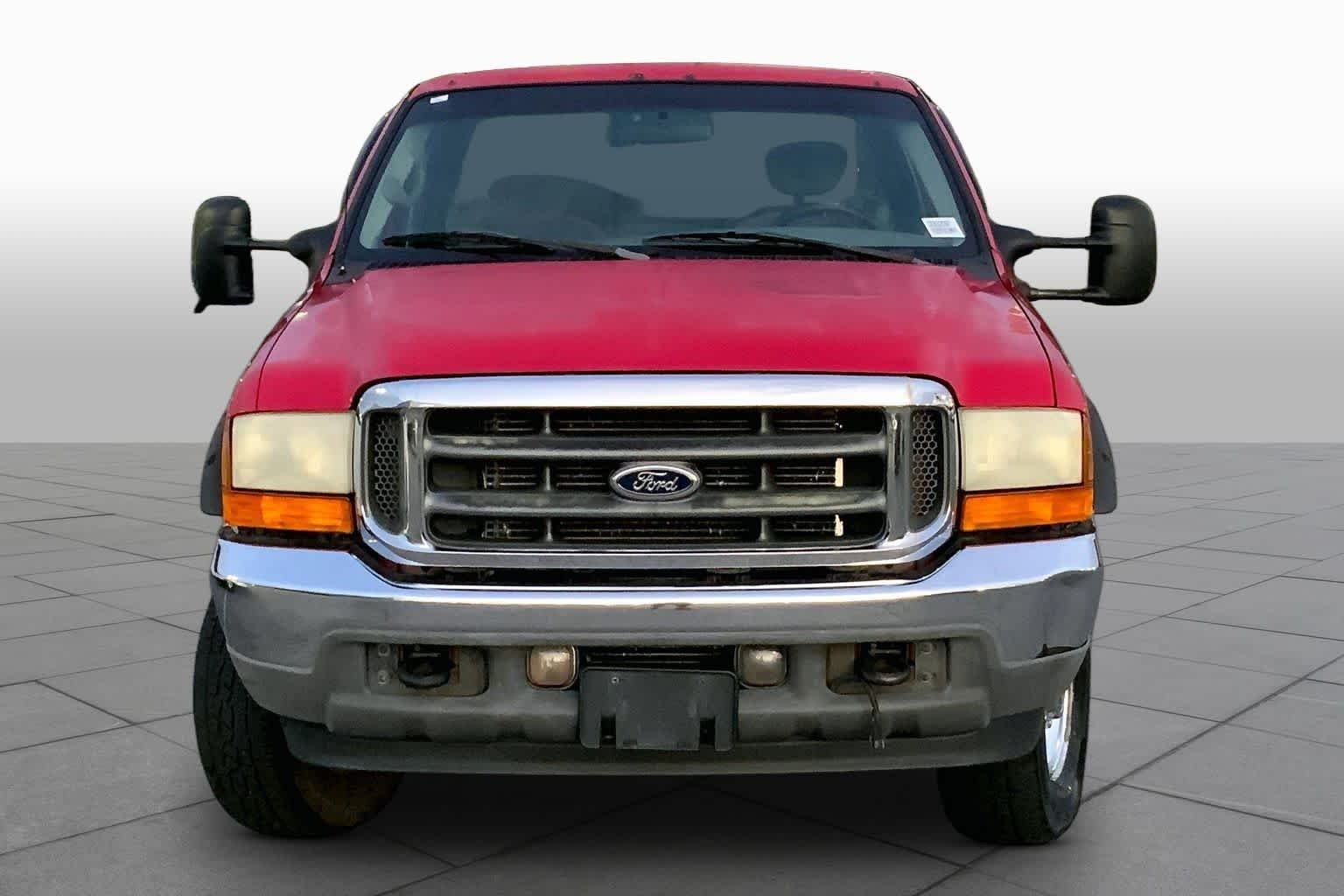 Used 2001 Red Ford XLT image 3