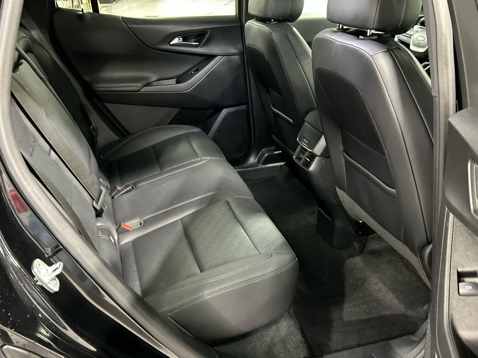 2025 Chevrolet Equinox LT - Photo 18