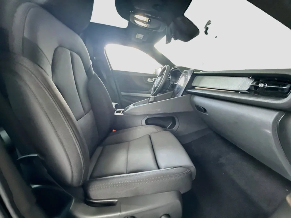 Used 2024  Polestar Long Range Single Motor image 32