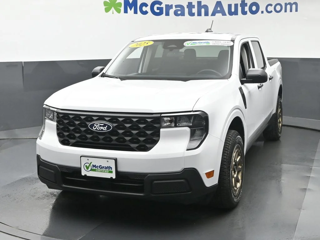 Used 2025 White Ford XL image 21