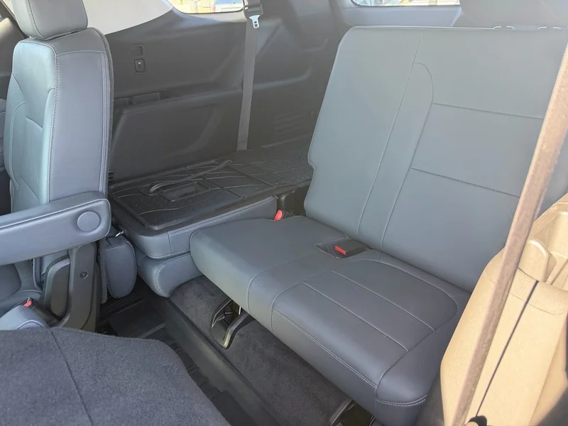 Used 2019 SUMMIT WHITE Chevrolet Premier image 20
