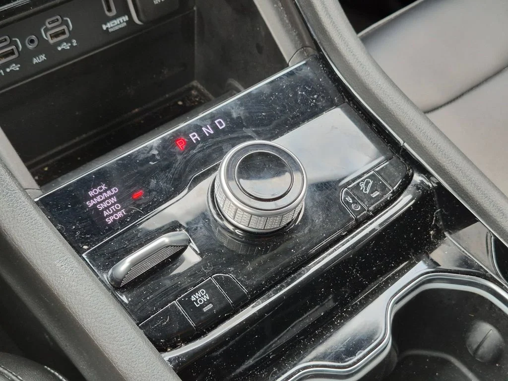 Used 2023 White Jeep 4xe image 18