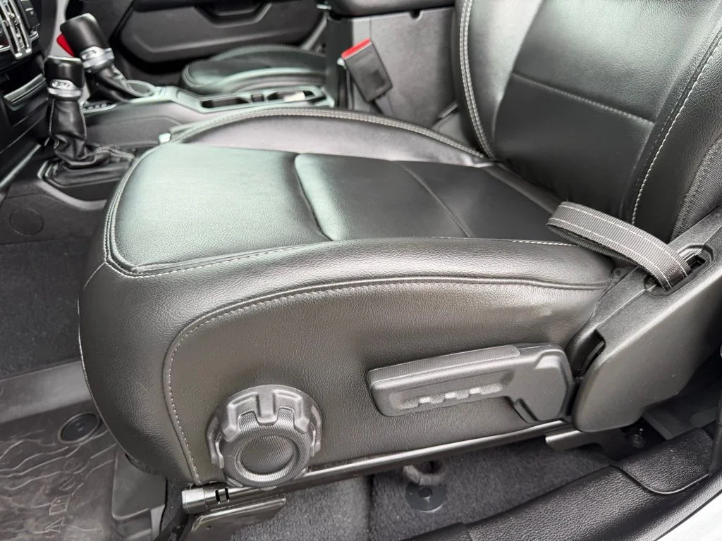Used 2023 Silver Jeep Sahara 4xe image 12