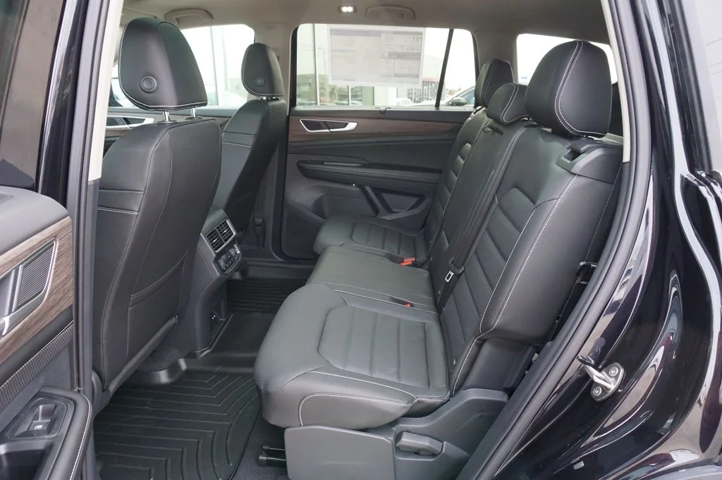 New 2026 Black Volkswagen 2.0T SEL image 11