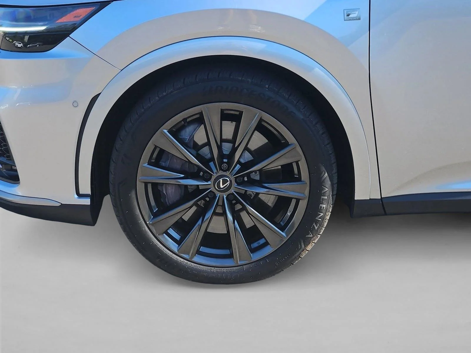 Used 2024 Iridium Lexus RX 350 F SPORT Handling image 15