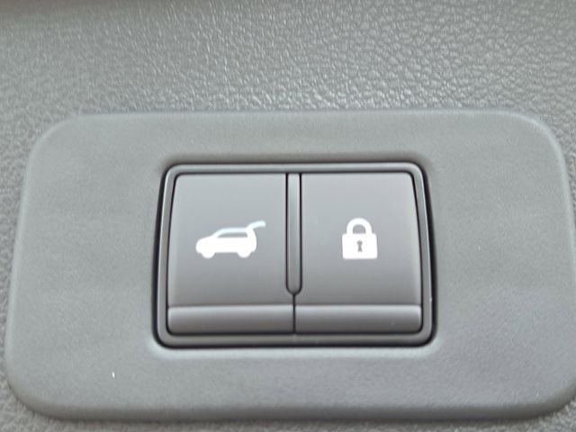 New 2026 White Nissan Platinum image 15