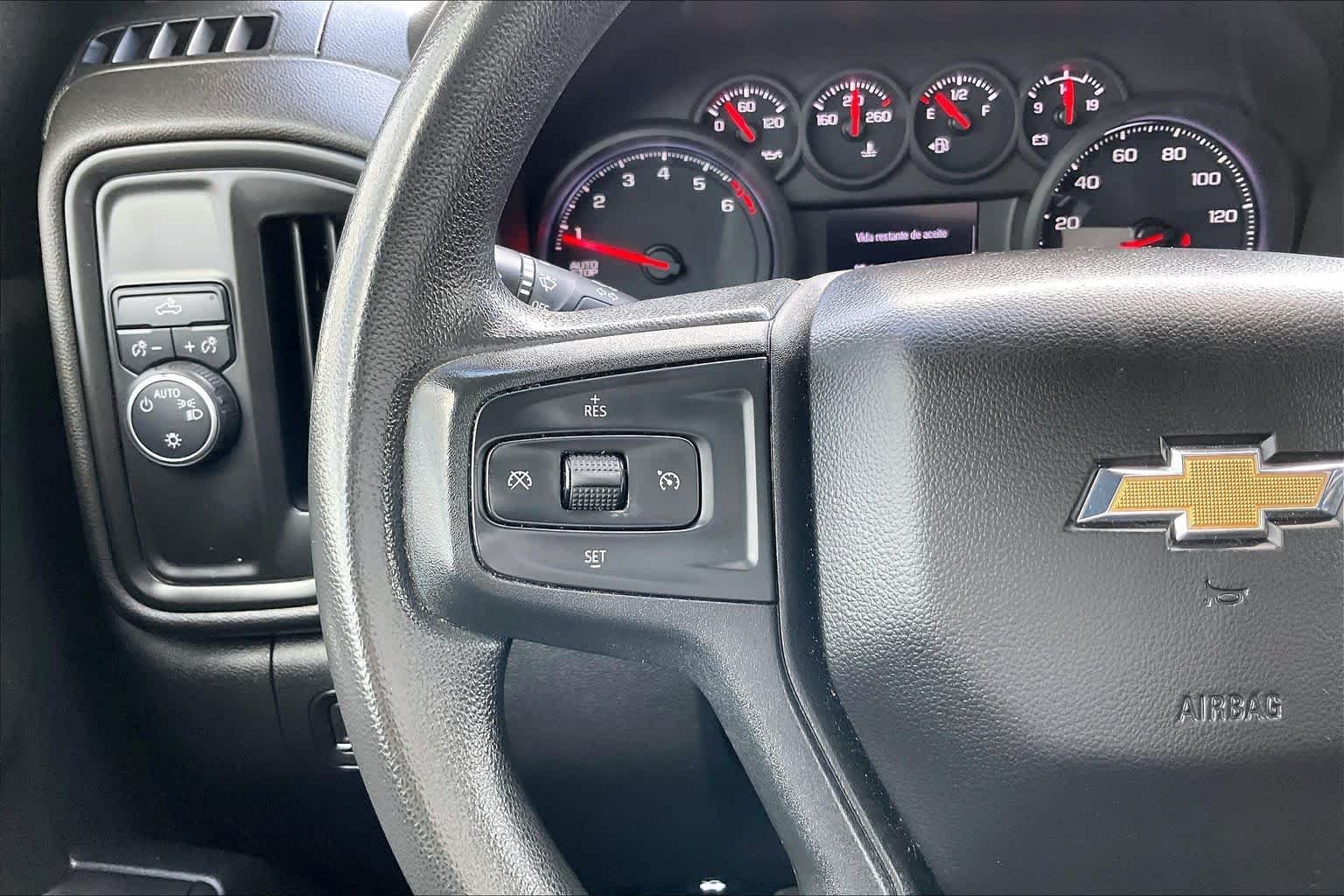 Used 2022 Satin Steel Metallic Chevrolet Custom image 23