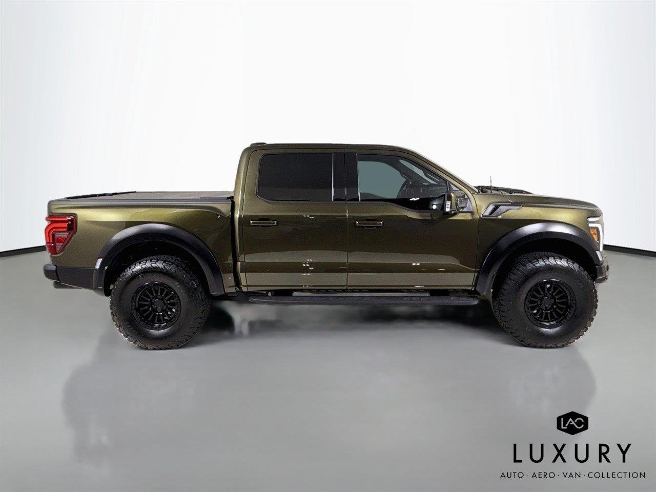 Used 2024 Shelter Green Ford Raptor R image 4