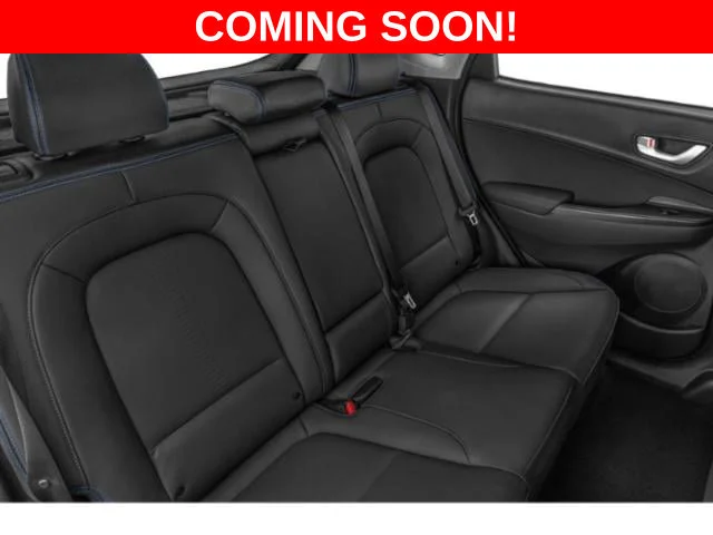 Used 2023 Black Hyundai SE image 10