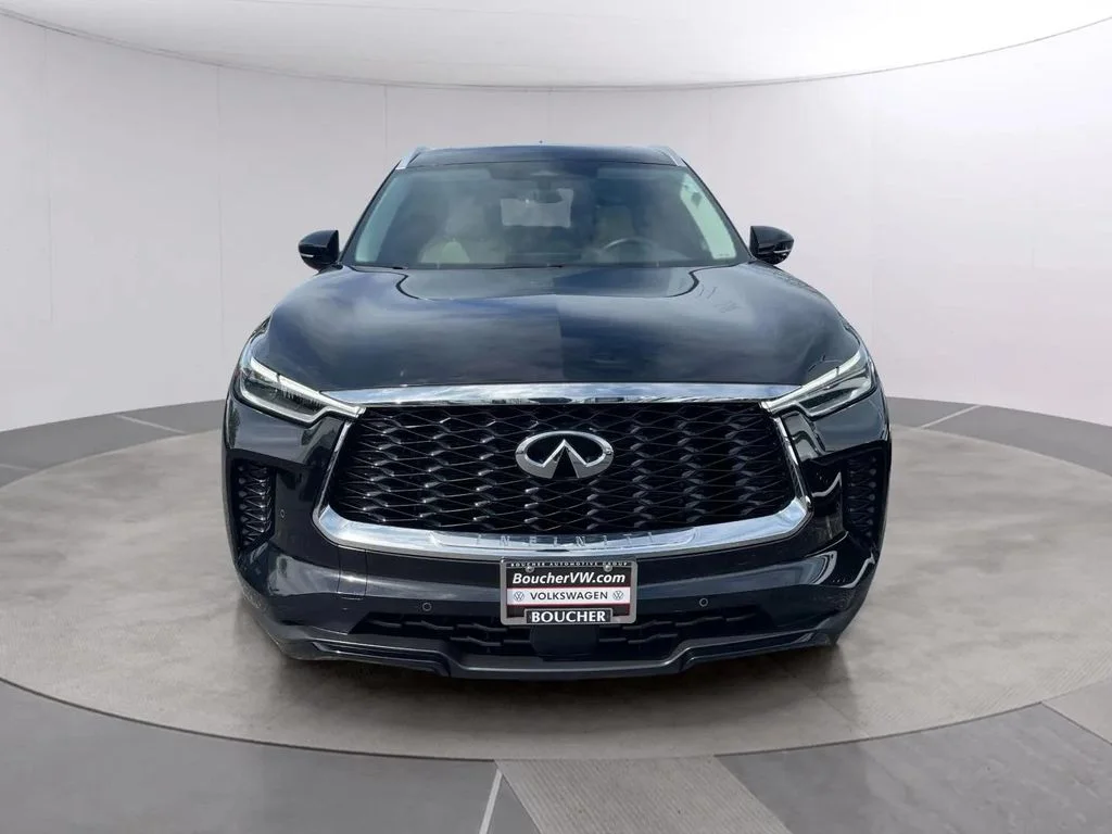 Used 2023 Mineral Black INFINITI LUXE image 8