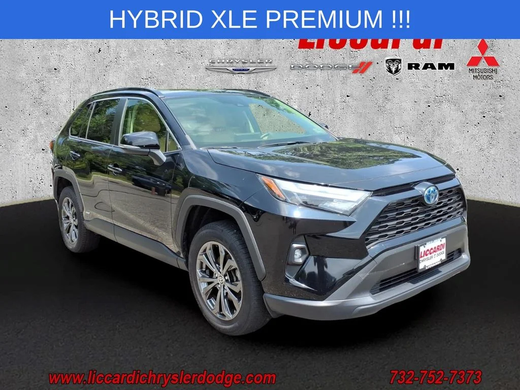 2023 Toyota RAV4 XLE Premium