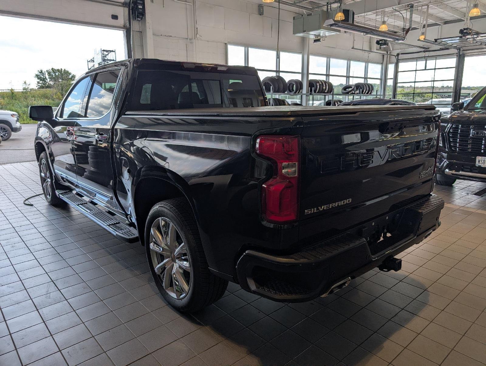 Used 2023 Black Chevrolet  image 6