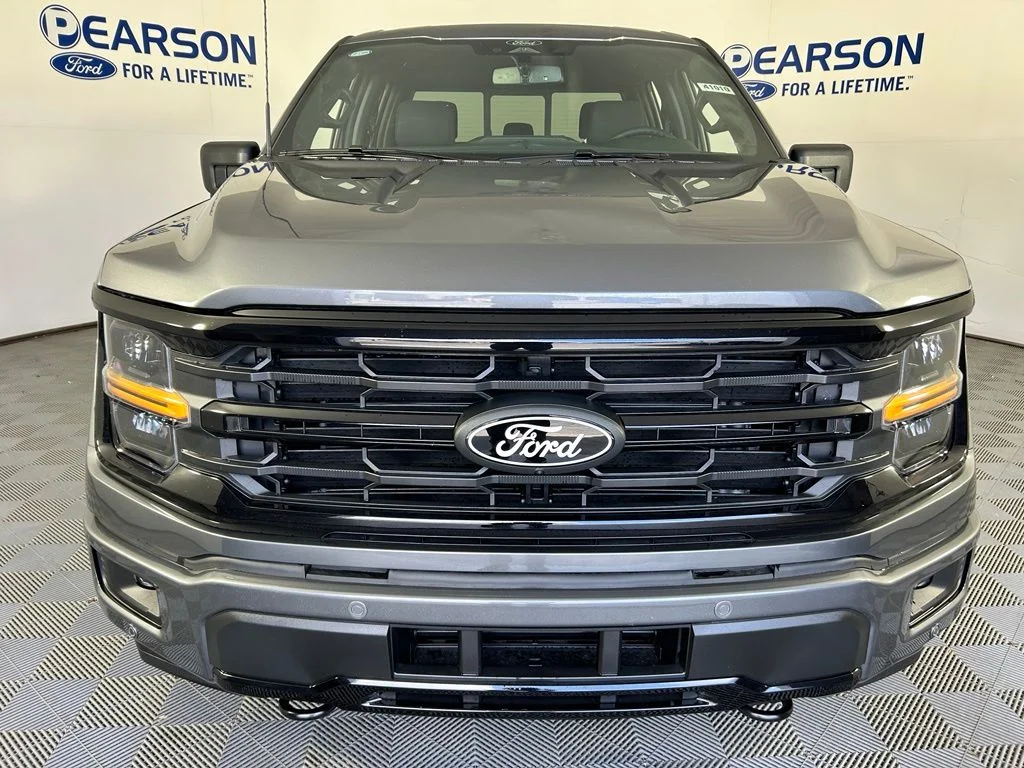 New 2026 Carbonized Gray Metallic Ford XLT image 3