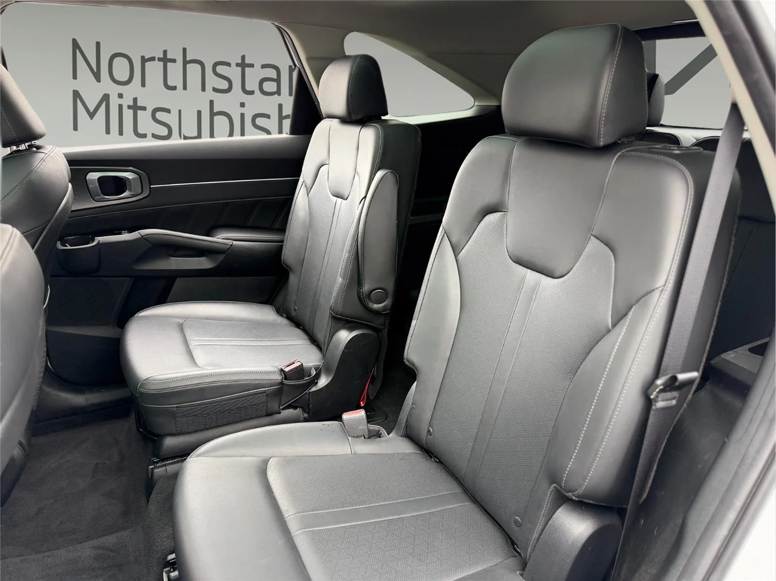 Used 2023 Glacial White Pearl Kia SX image 25