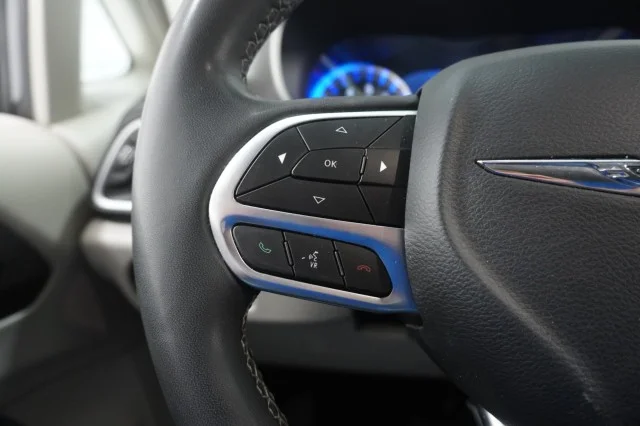 Used 2022 GREY Chrysler Touring L image 24